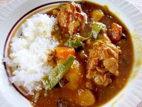 圧力鍋利用で、鶏手羽元と夏野菜のカレー